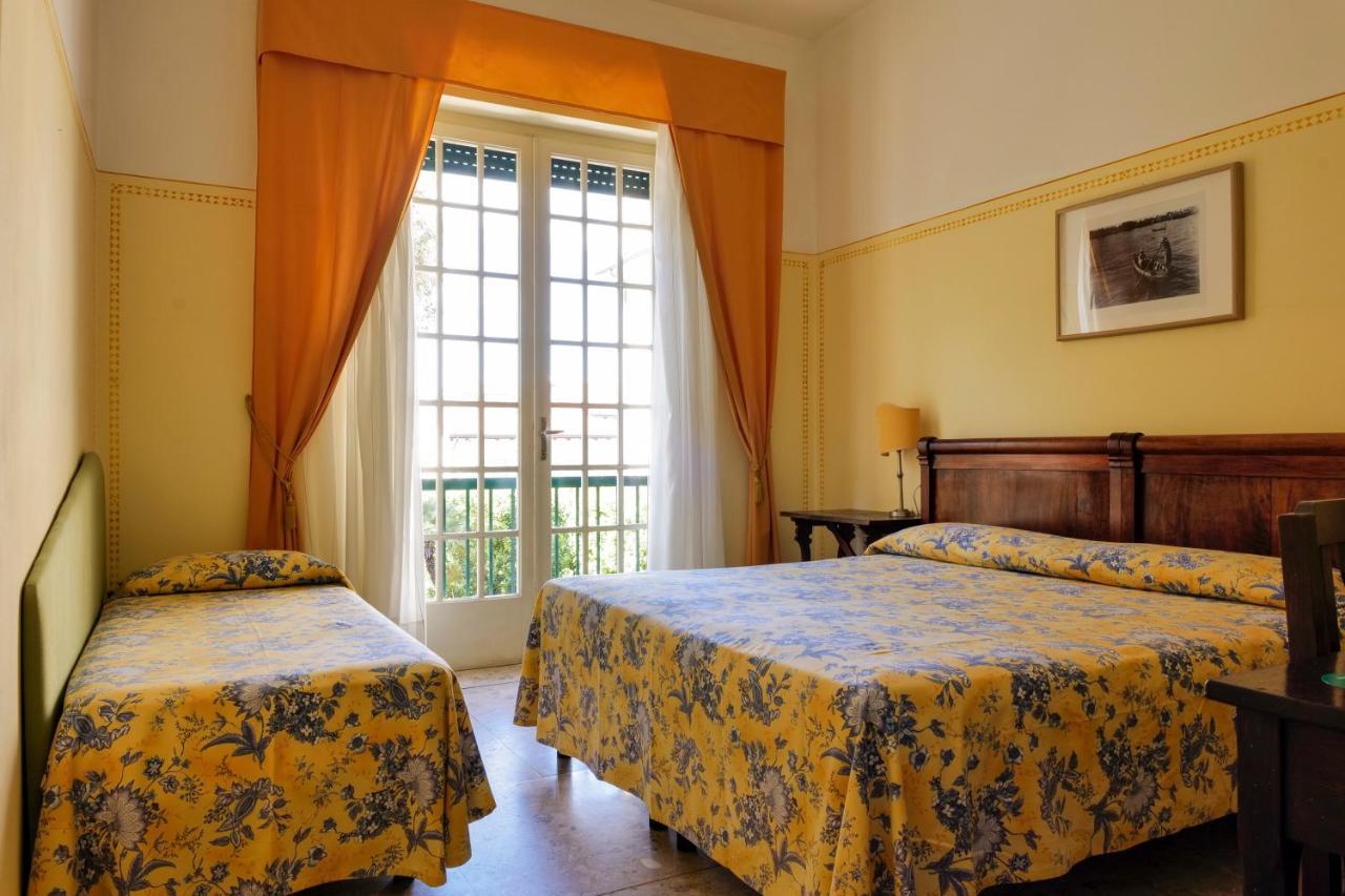 Hotel Club I Pini - Residenza D'Epoca In Versilia ليدو دي كامايوري المظهر الخارجي الصورة
