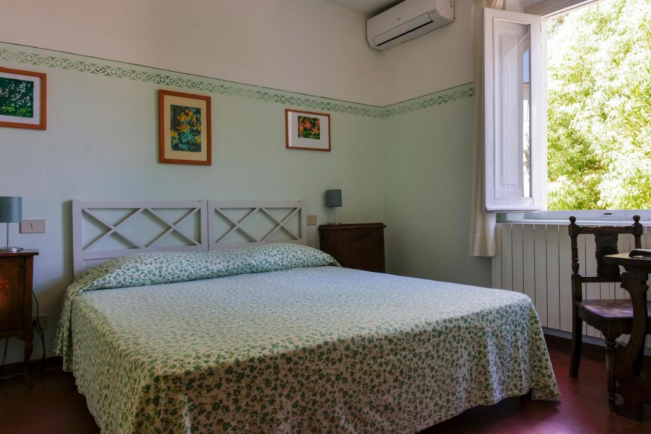 Hotel Club I Pini - Residenza D'Epoca In Versilia ليدو دي كامايوري المظهر الخارجي الصورة