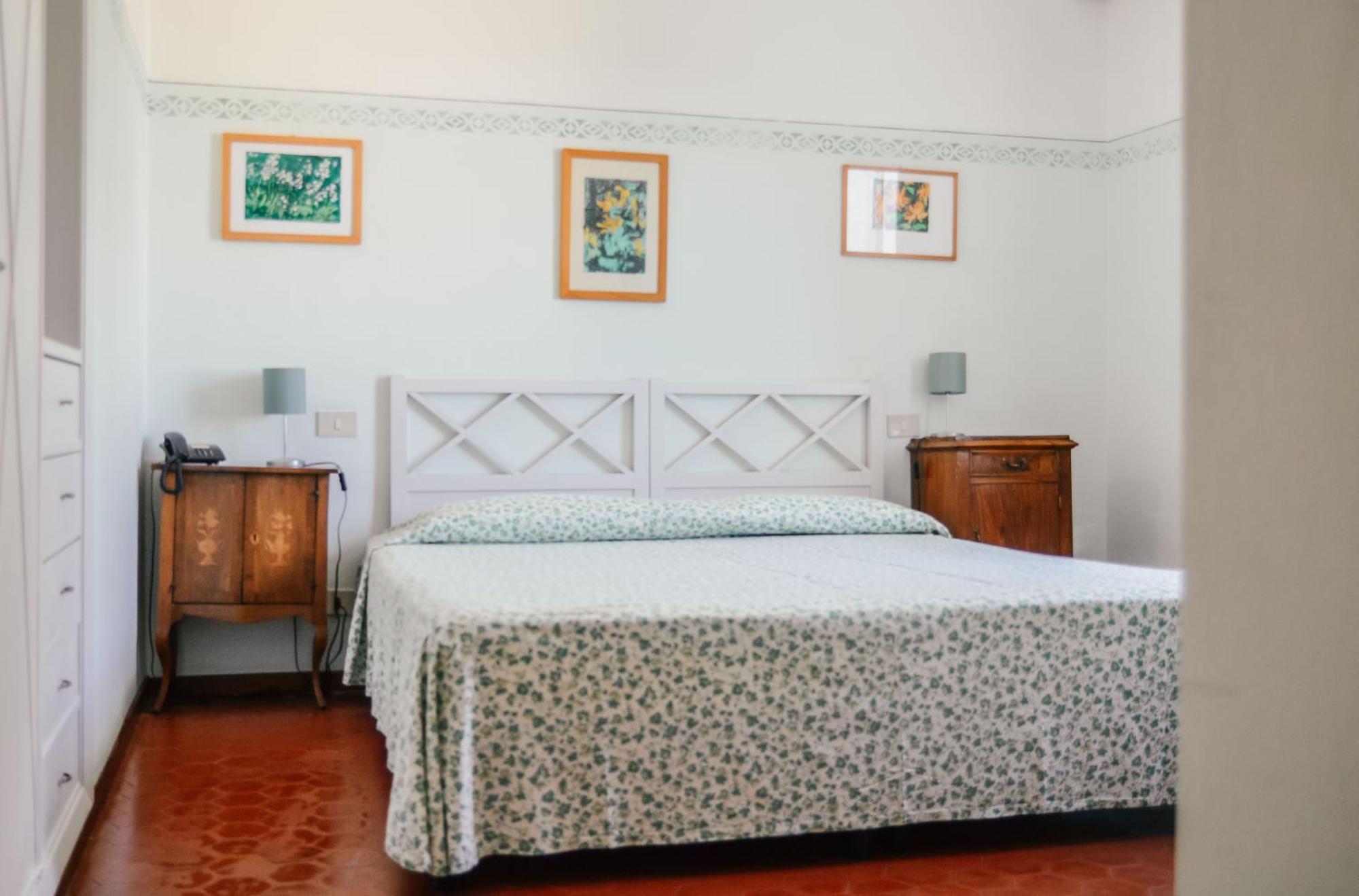 Hotel Club I Pini - Residenza D'Epoca In Versilia ليدو دي كامايوري المظهر الخارجي الصورة